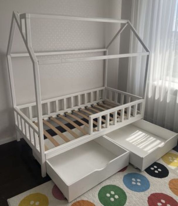 Ліжко будиночок з шухлядками