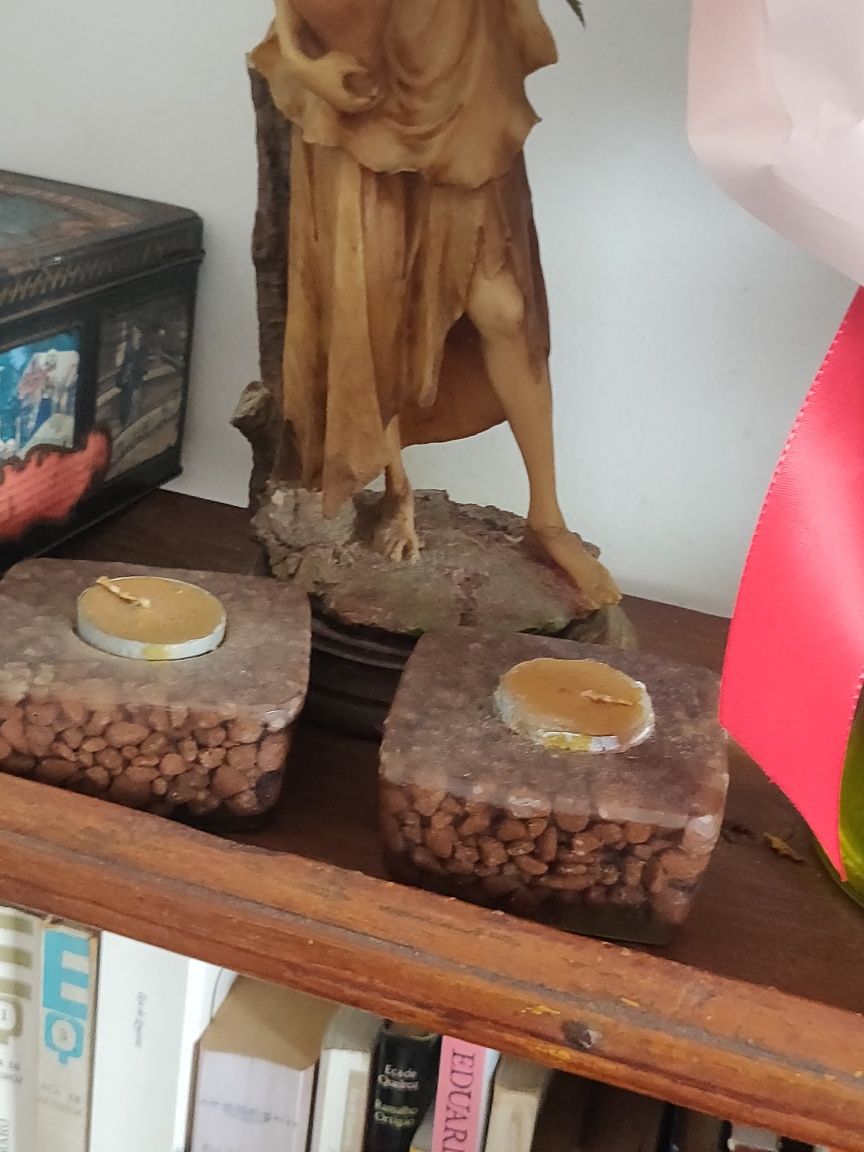 Velas e suportes para velas
