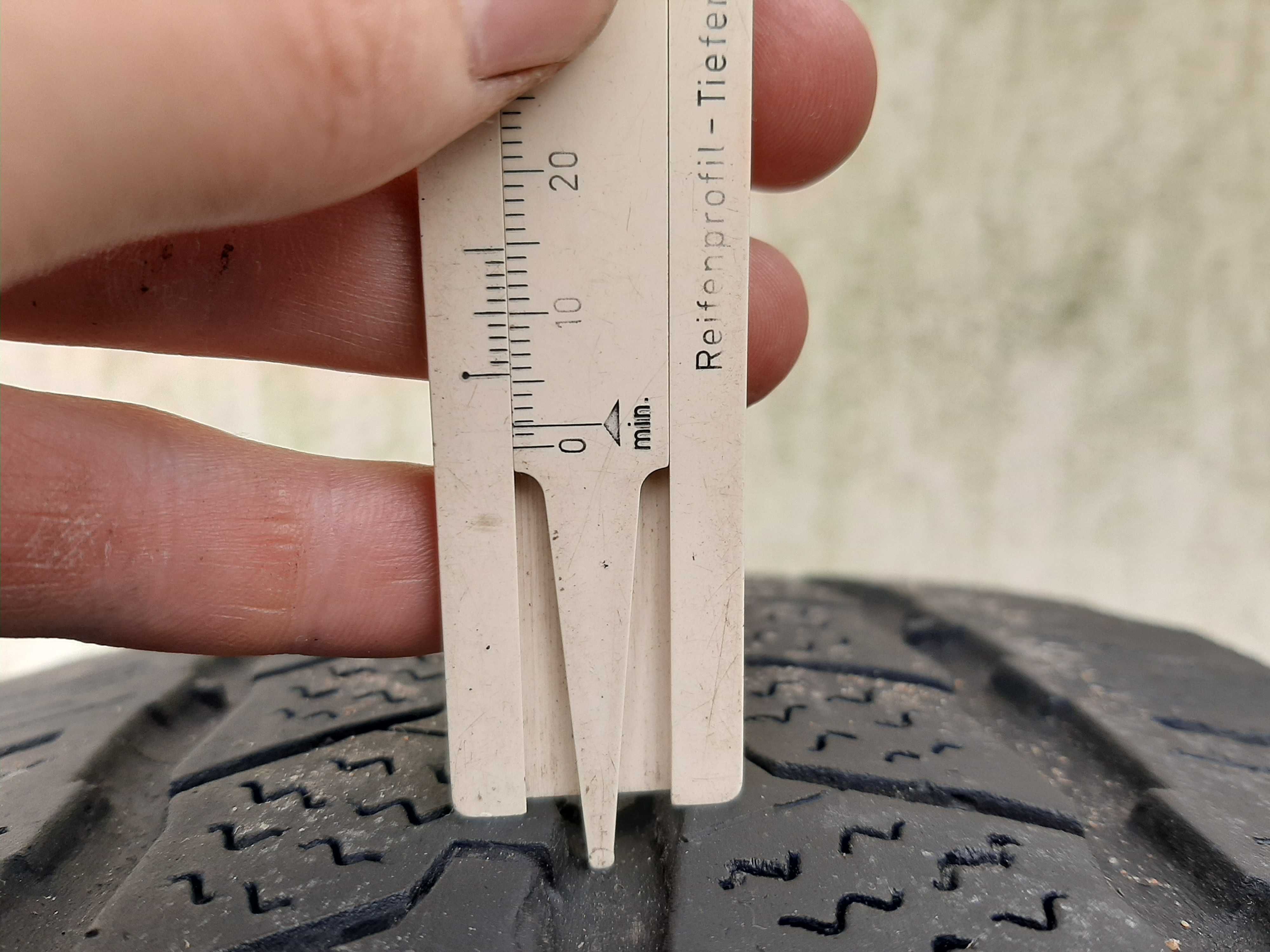 2x Opony zimowe 215/65R16C Continental VanContactWinter / 2021r/ 5,5mm