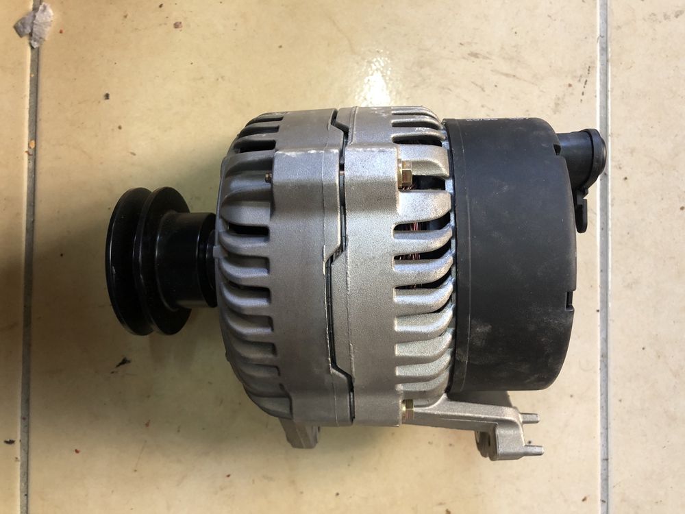 Alternador Bosch novo - BMW