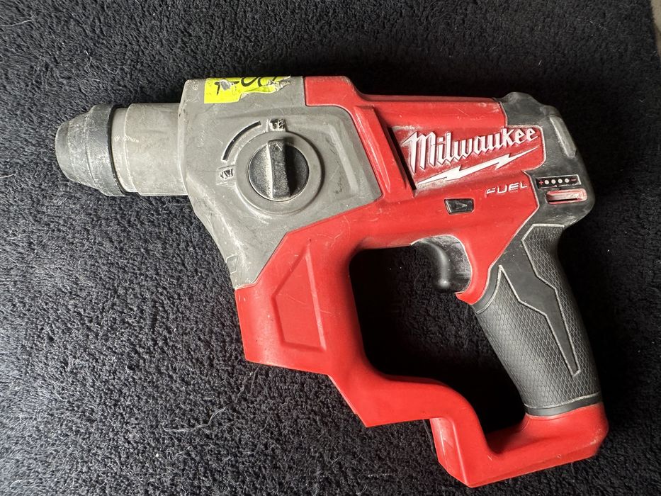 Milwaukee m12 CH wiertarka SDS