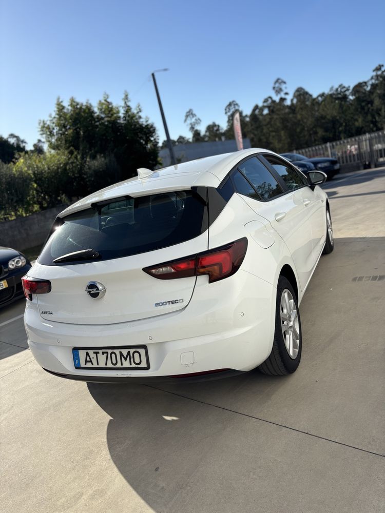 OPEL ASTRA bem estimado