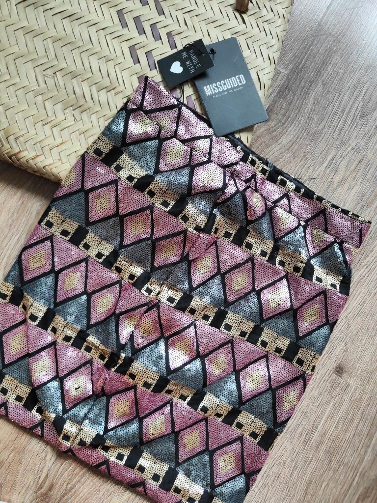 Cekinowa spódniczka missguided krótka urocza spódnica mini błyszcząca