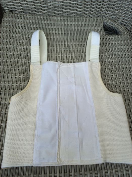 Pas Torako na klatkę piersiową S