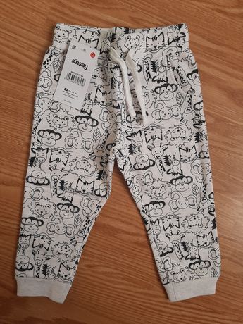 Nowe spodnie dresowe dzieciece 86