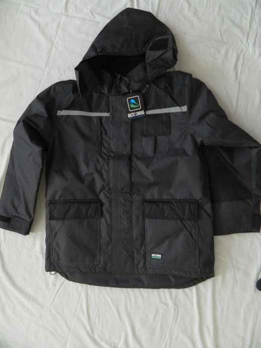 Куртка теплая (Новая)