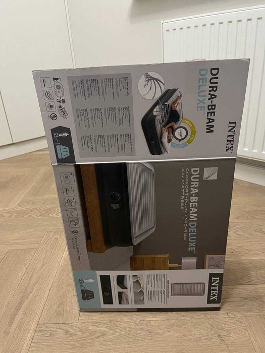 Materac dmuchany Intex (99cm x 1.91m x 33cm) z wbudowaną pompką