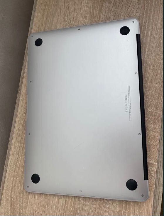 Macbook Air 13 2017 8/128 ідеал