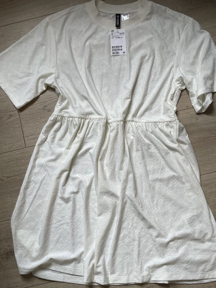 H&M мереживна сукня