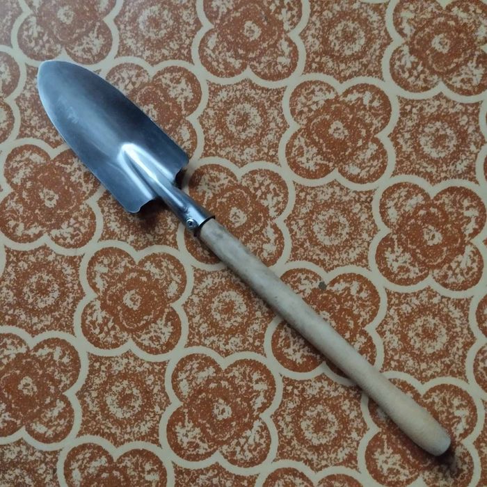 Лопата садова побутова