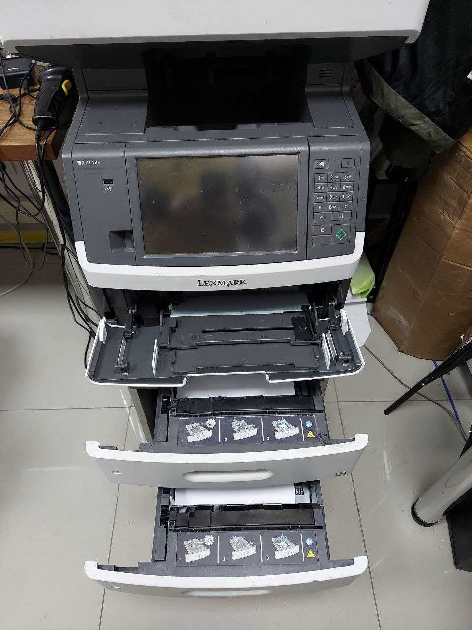 Лазерний ч/б принтер+сканер+копір Lexmark MX711dne б.у