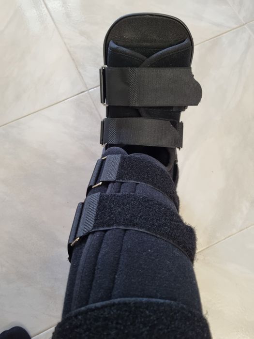 Bota ortopedica walker com 10 dias de uso