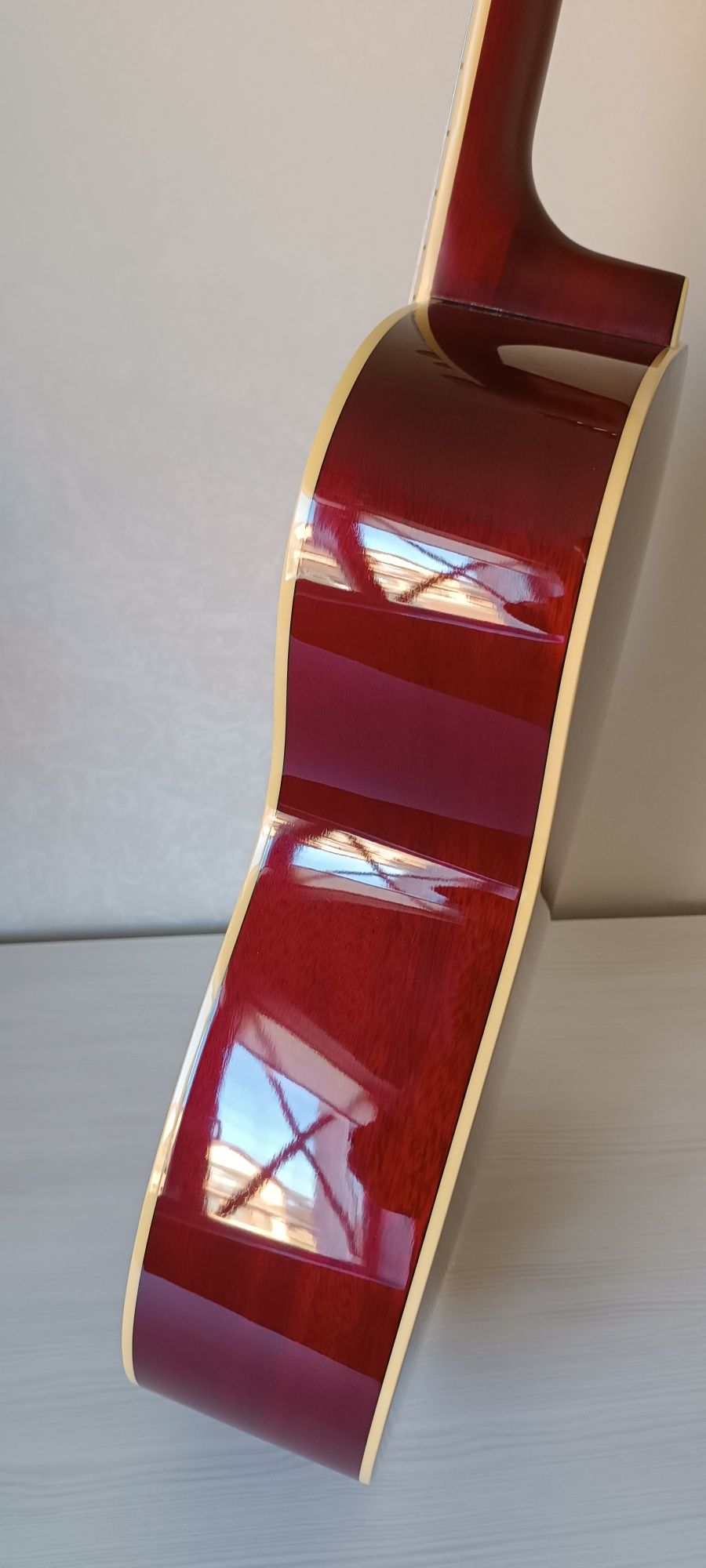 Гитара YAMAHA FS 820