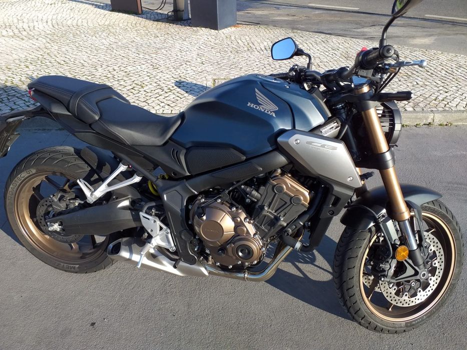Mota Honda CB 650R - 2600Kms