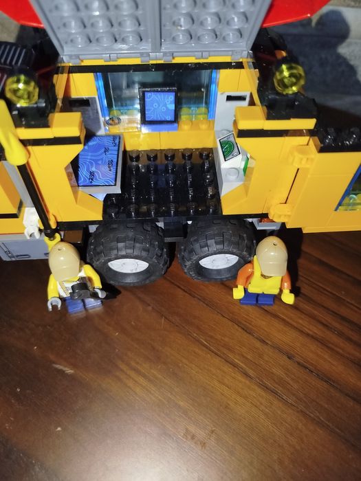 LEGO City 60160 Jungle Mobile Lab