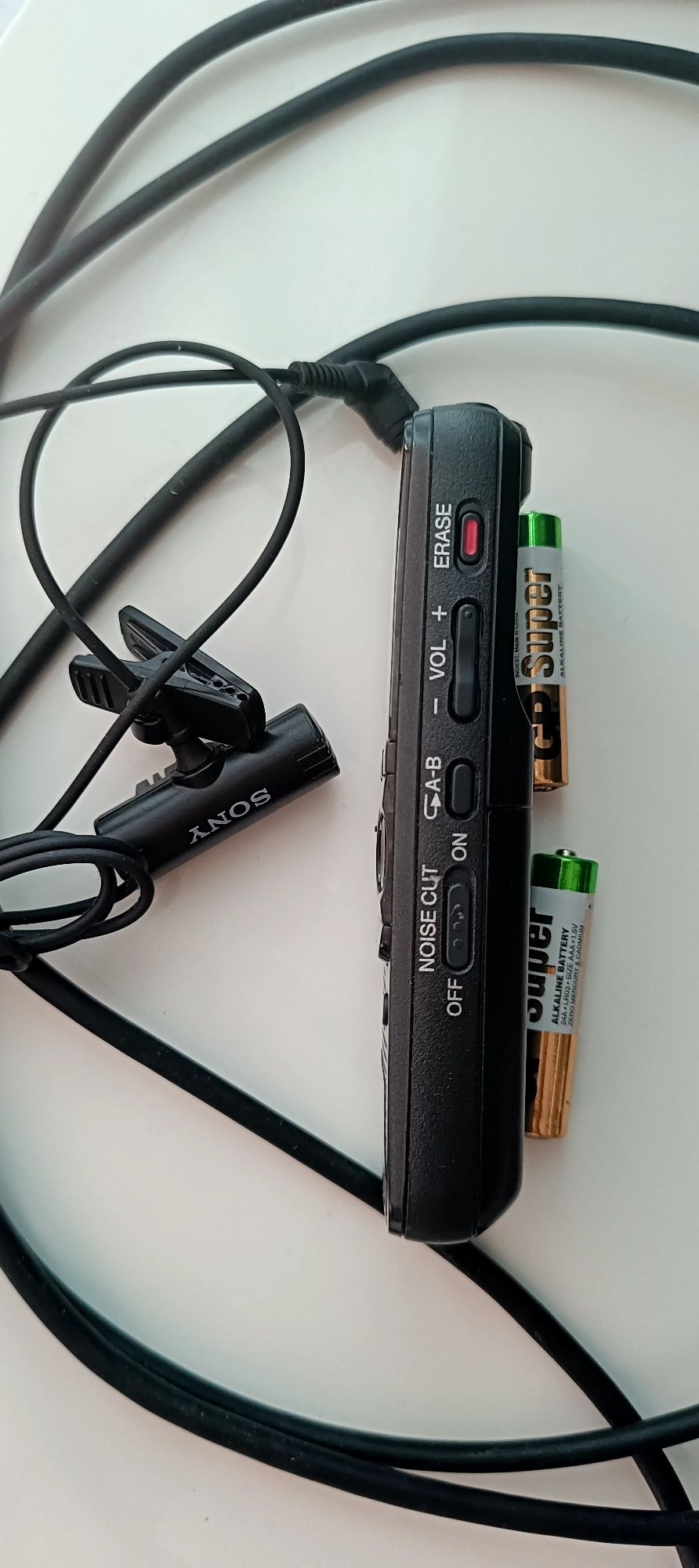 Dyktafon Sony -jak nowy- kompaktowy-.