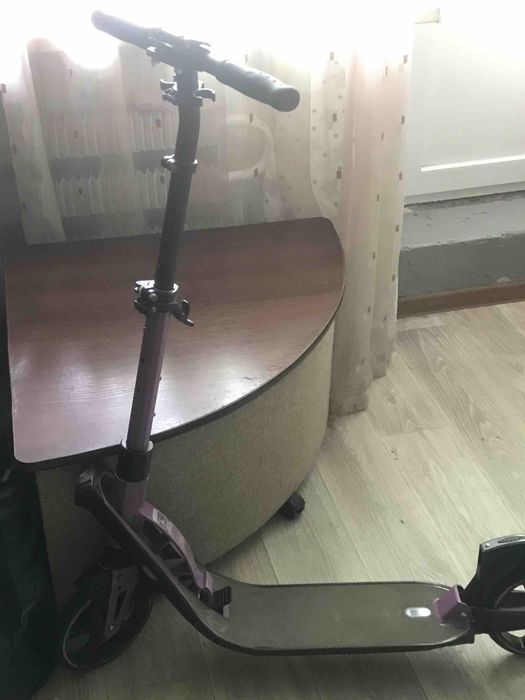 Самокат для дівчинки