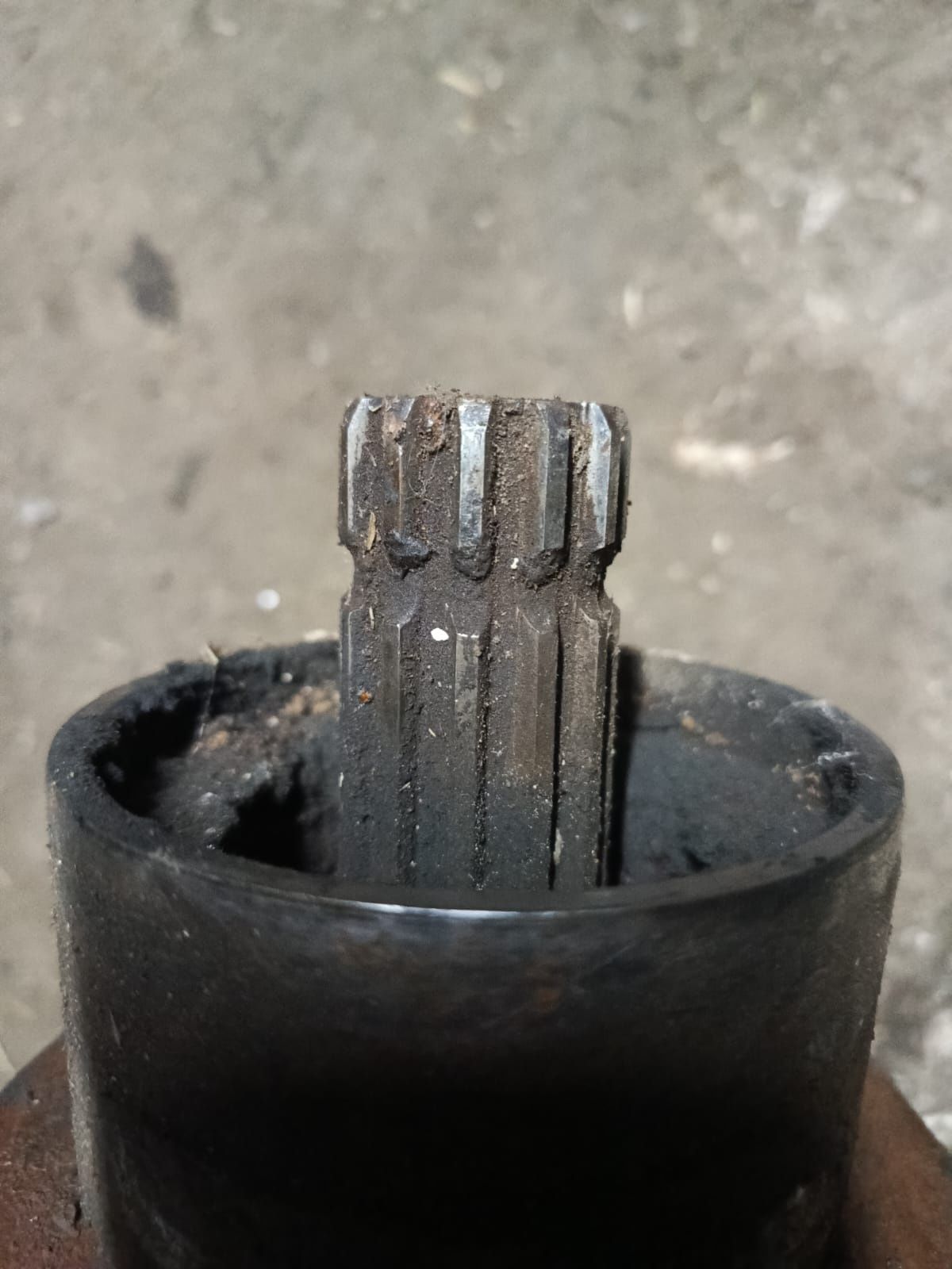 Przedni Atak 10x40 / Renault 103.14 , 106.14 itp