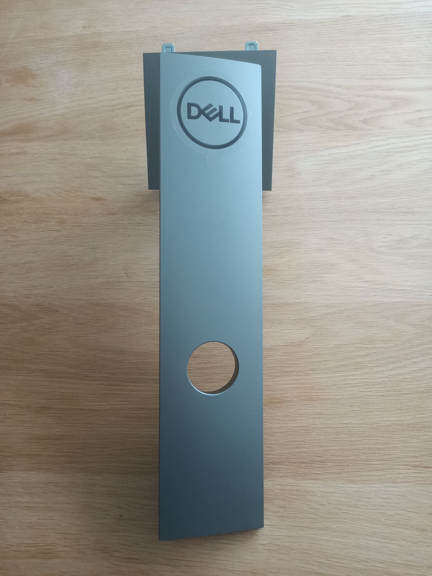 Dell U2719D

Monitor 27"