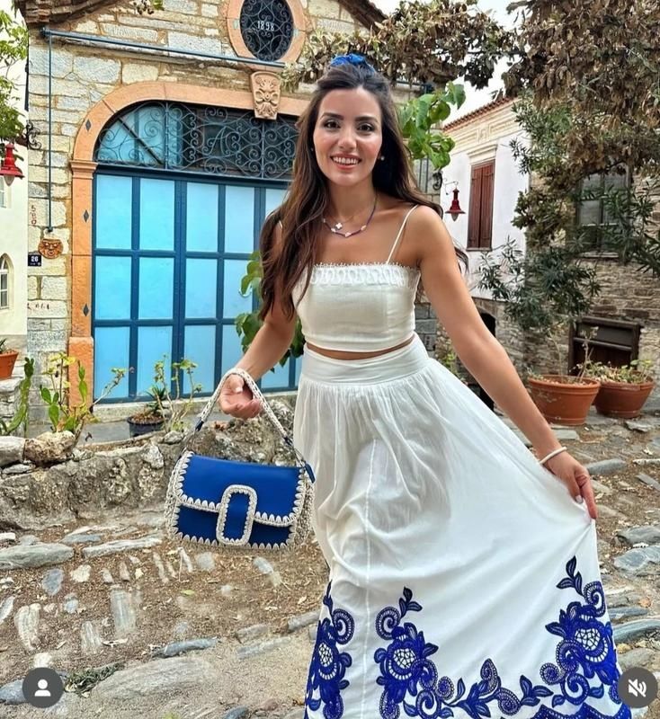 Спідниця міді  ZARA з вишивкою