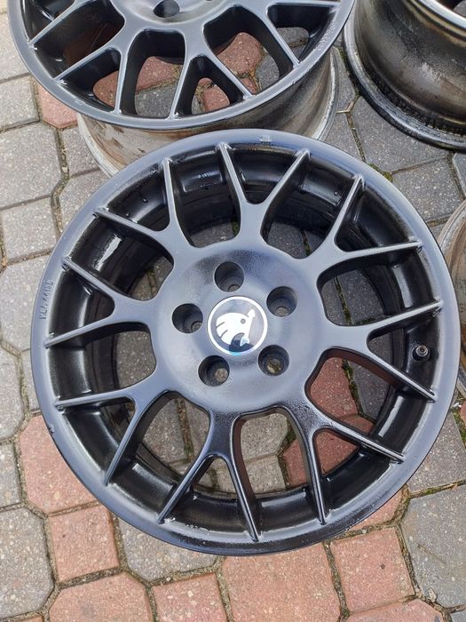 Felgi Aluminiowe R15 5x100 7J ET 30