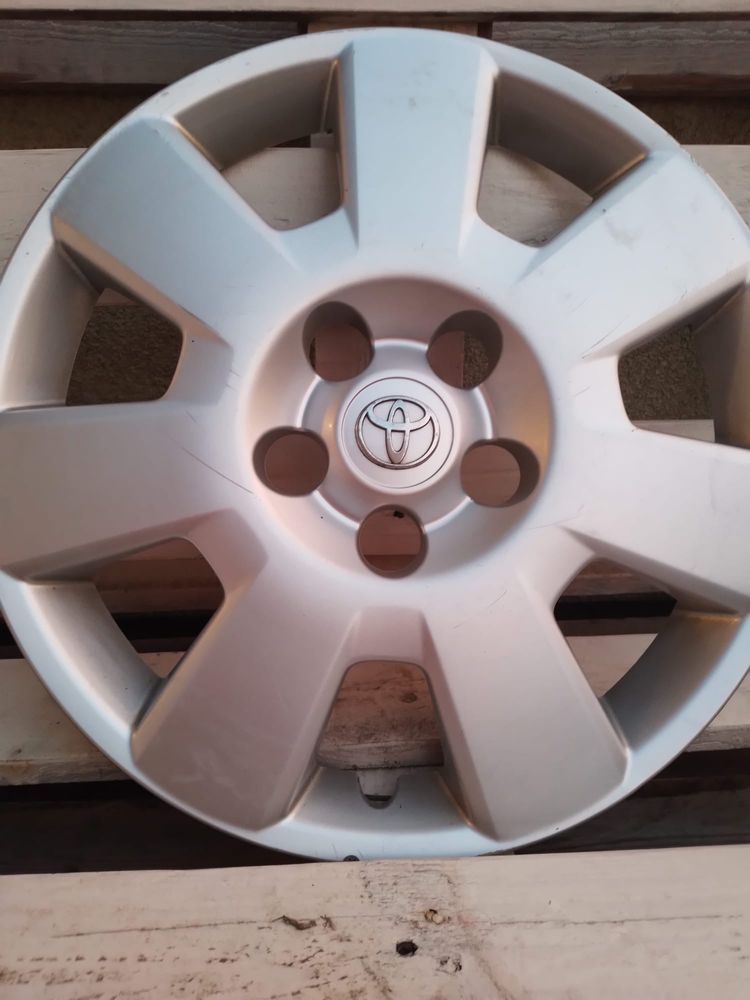 Toyota kołpaki 16”