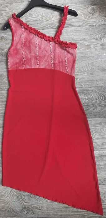 czerwona sukienka rozmiar L40