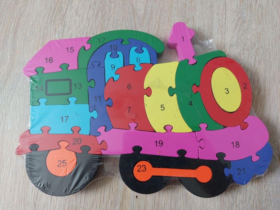 Puzzle drewniane dla dzieci cyfry alfabet lokomotywa
