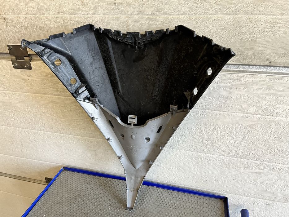 Owiewka czaszy kymco x-town 125 300