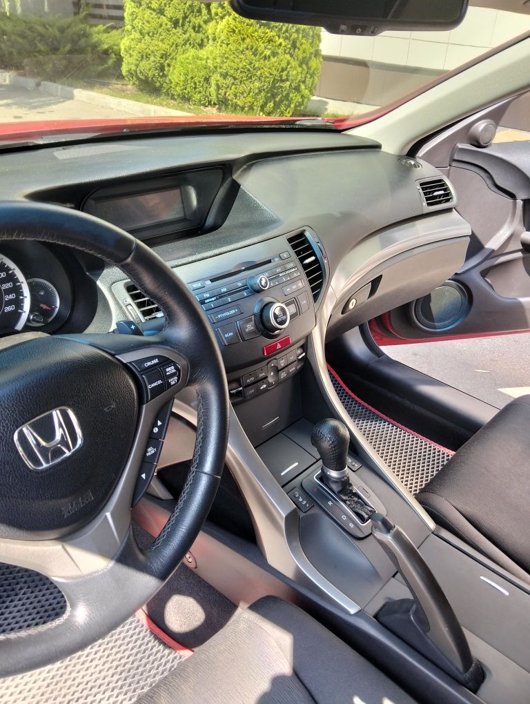 Продам Honda accord 8