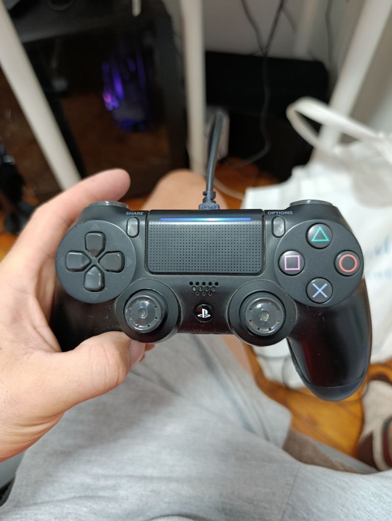 PlayStation 4 Slim