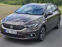 Fiat Tipo 1.6 120 KM, Kamera cofania, Navi