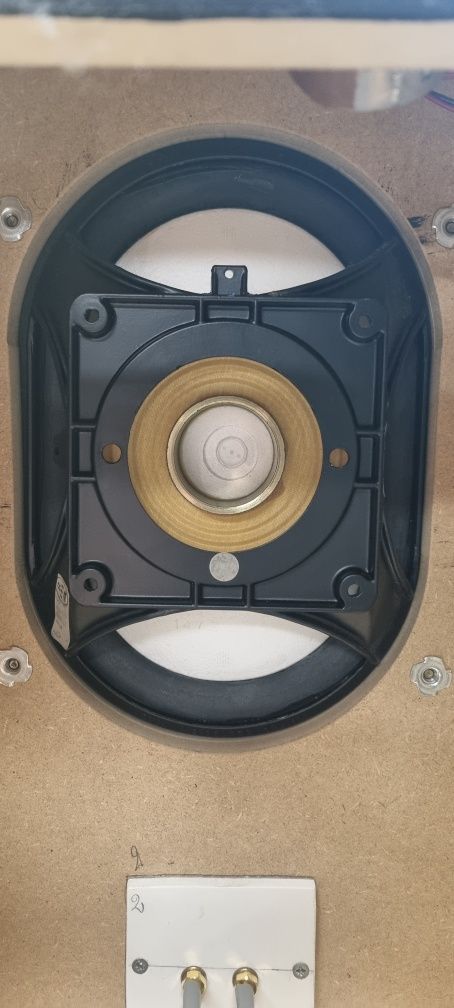 Kolumny Diy BOX KEF Peerless. 260 Watt.
