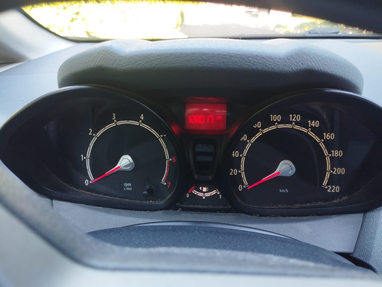 Ford fiesta niski przebieg