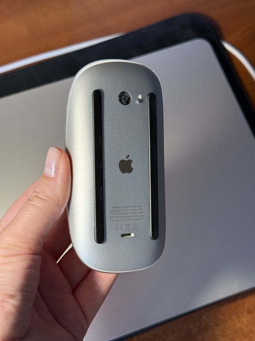 Magic mouse для Macbook білого кольору
