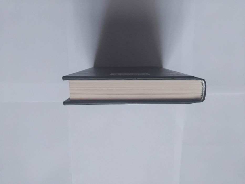 Книга Агата Крісті "П'ятеро поросят"