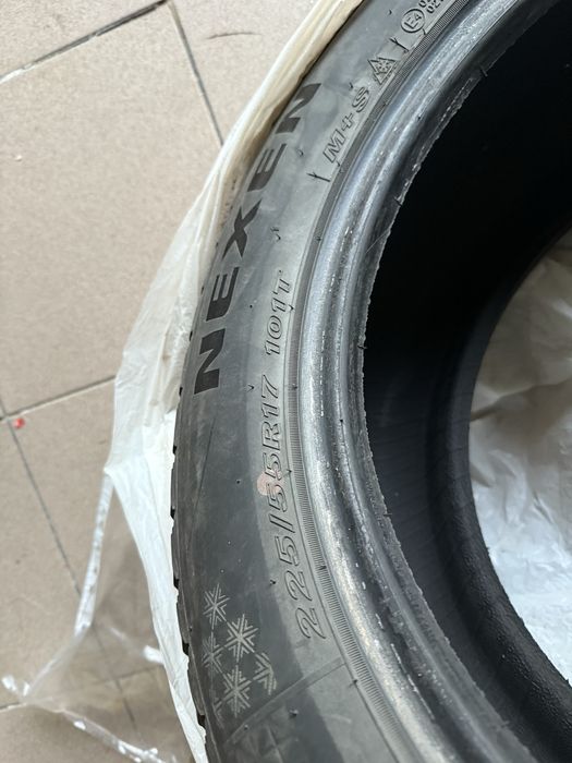 Шини колеса комплект Nexen зимові 225/55/r17