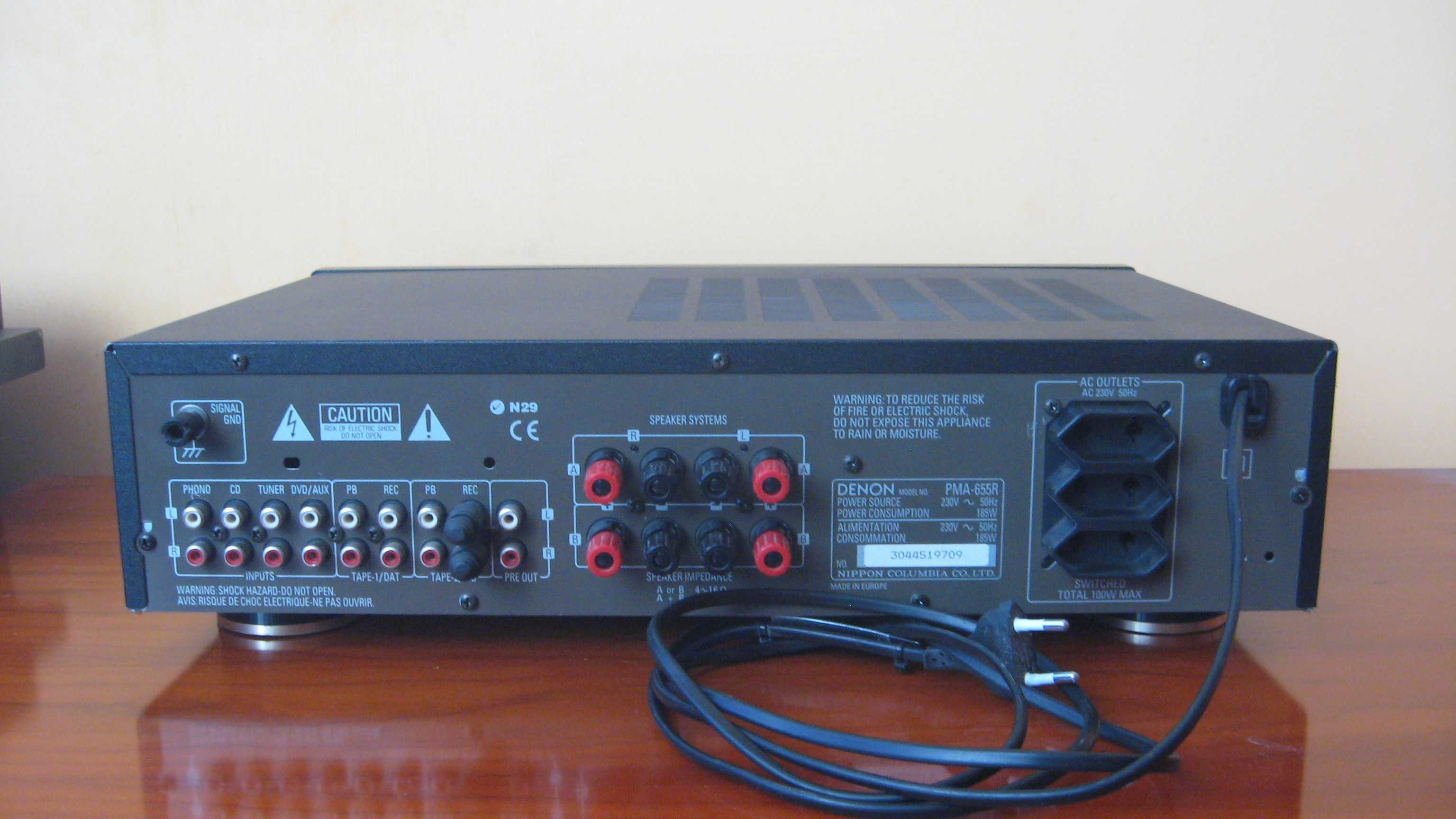 Amplificador DENON PMA 655 R com comando e manual de instruções
