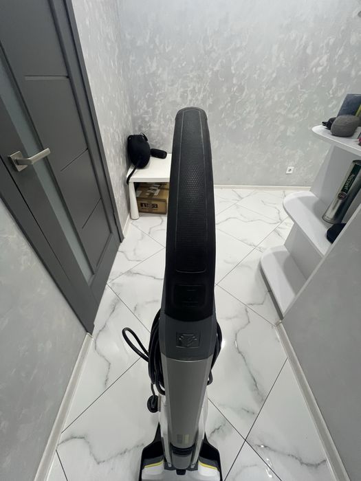 Моющий пылесос Karcher FC5