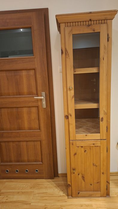 Kredens szafka gablotka drewno szkło
