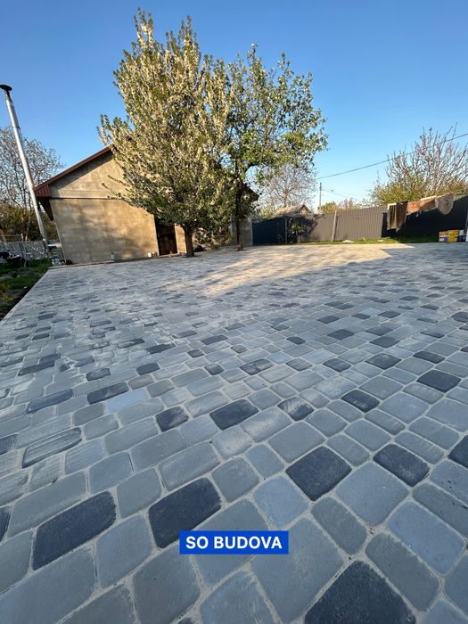 Укладання тротуарної плитки Бруківки Укладка тротуарной плитки ФЭМ