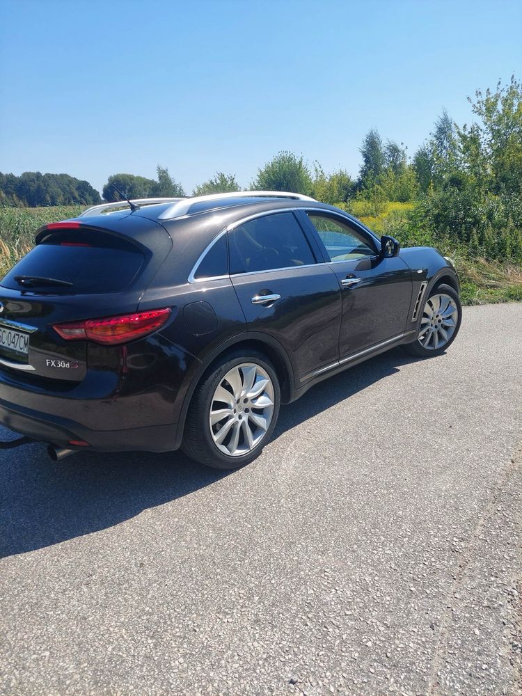 Infiniti FX DS 2010