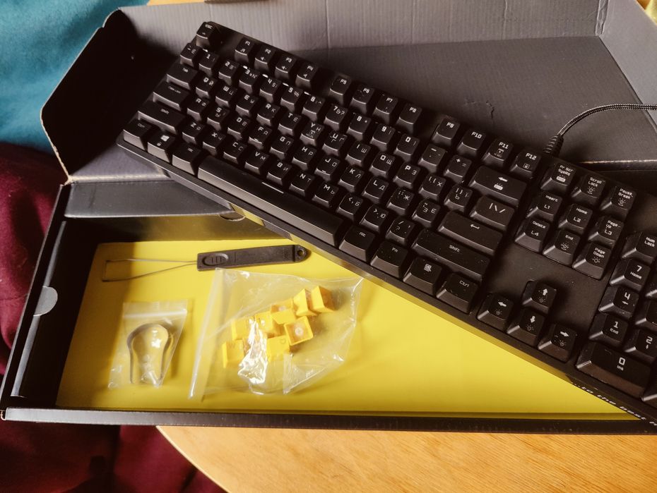 Клавіатура механічна оптична геймерська HATOR Rockfall EVO optical HTK