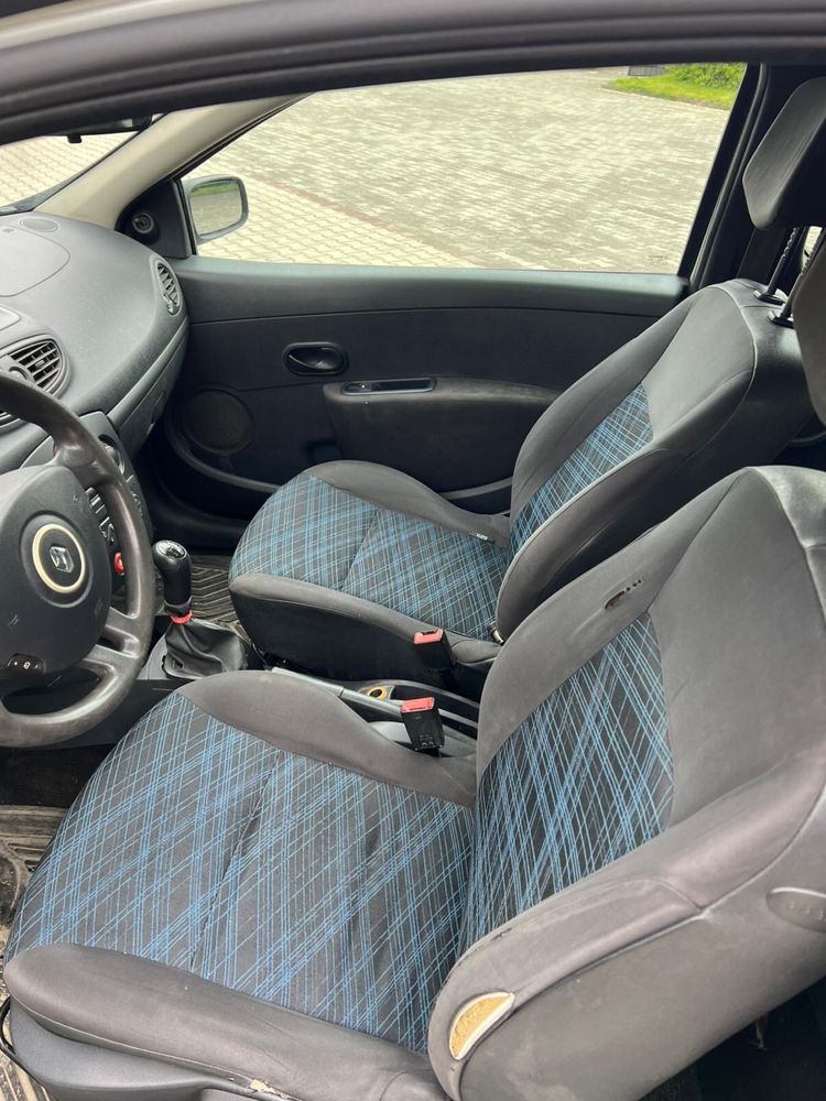 Renault Clio 1.5 diesel 2008 rok.