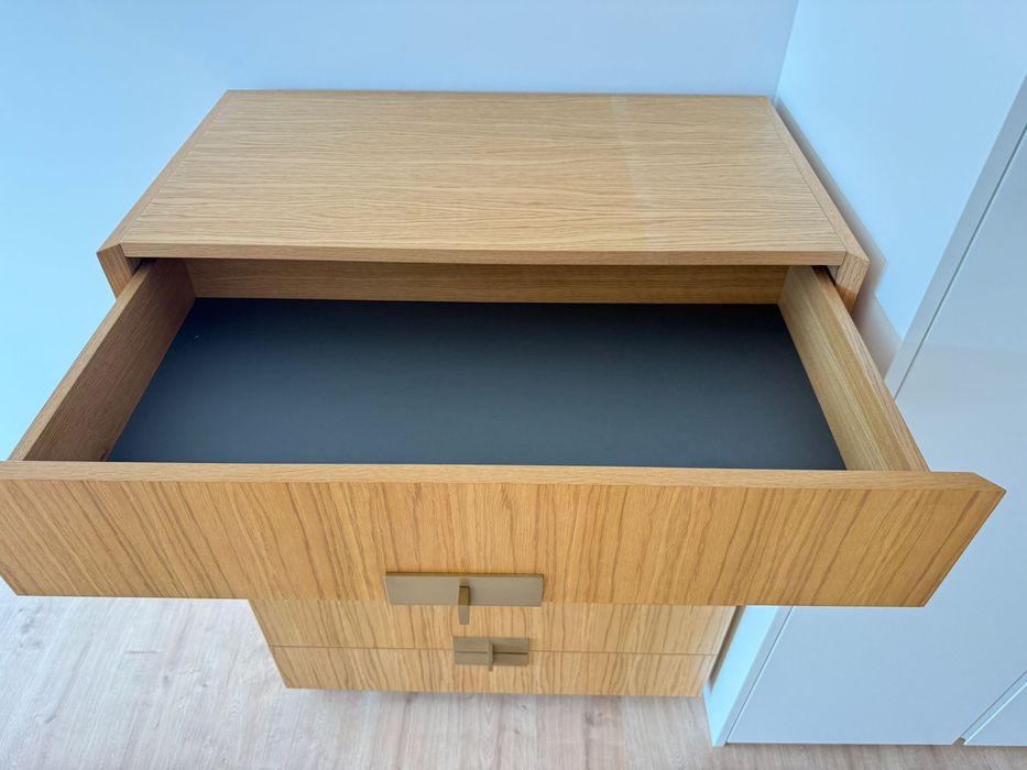 Mobília Las Kasas - 1 cómoda + 2 mesinhas de cabeceira + 2 candeeiros