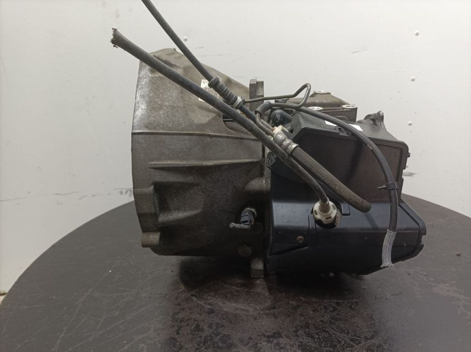 КПП Ford Fiesta VI 1.0 ecoboost 5ст. 2015 1832043 CA6R7002PBD