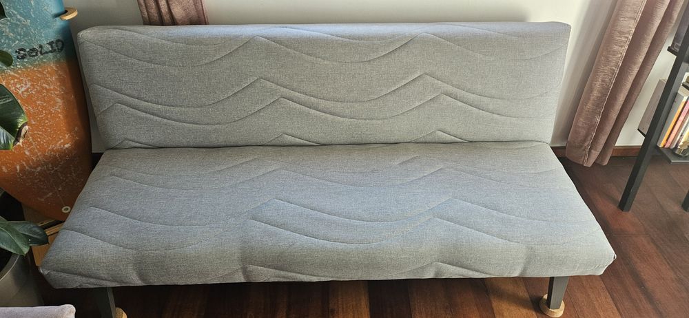 Vendo 2 Sofás ( 2 lugares + sofá cama )