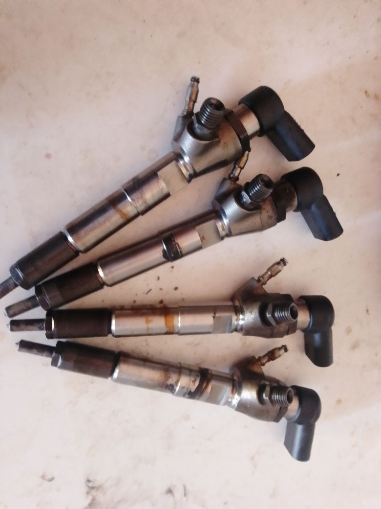 Vendo 4 injetores marca Siemen Renault 2018