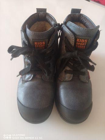 Детские зимние ботинки для мальчика 29 размер.