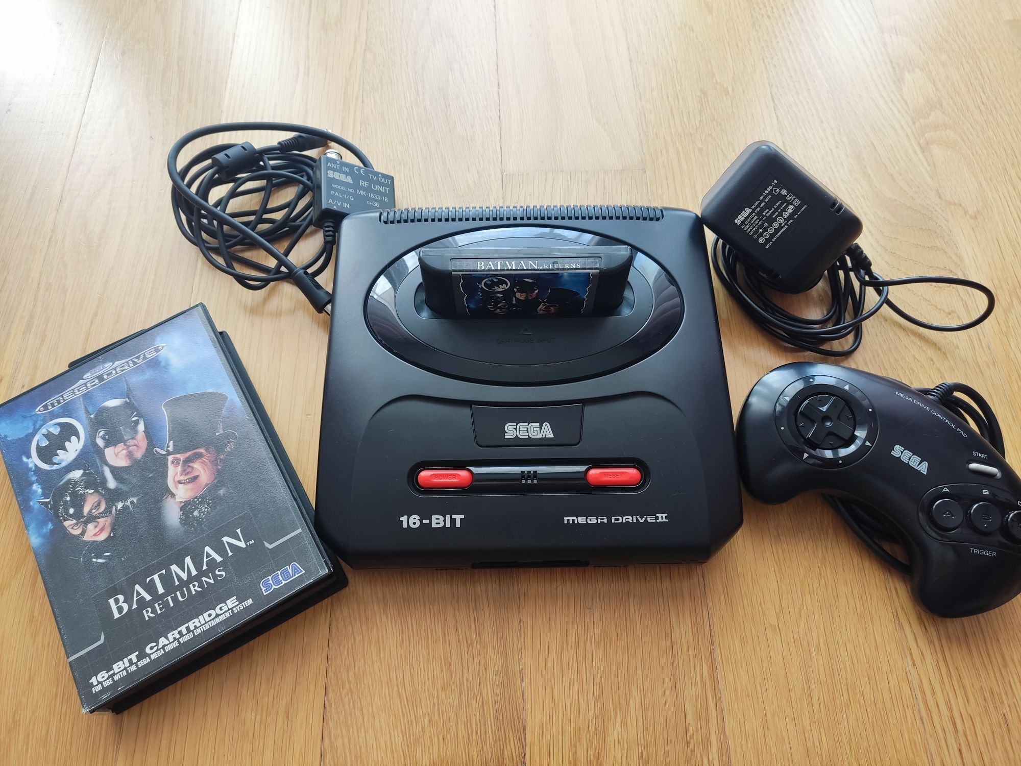 Sega Mega Drive 2 + Batman Returns